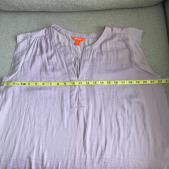 Joe Fresh Top - Picture 7 of 7